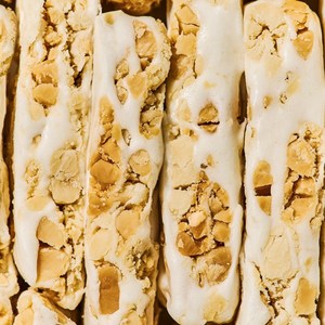 [칩스앤너츠] 누가 땅콩 바, 1개, 250g