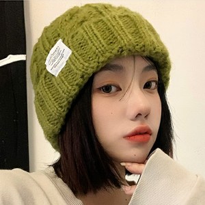 엠크루엘 꽈배기 니트 비니 모자