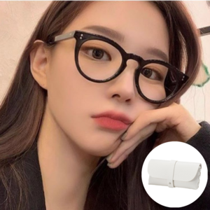 브이럽스 뿔테 안경 스타일 여성 패션