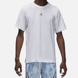나이키 남성용 JORDAN DRI FIT 퍼포먼스 반팔티의 주요 특징