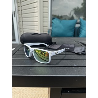 프레임 Oakley Holbrook 화이트/골드 and Polarized 렌즈 [세금포함] [정품] 명품 추천 선글라스 브랜드 2862952 316946700869