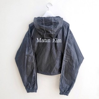 국내매장판 마뗑킴 크롭 후디 코팅 점퍼 블랙 MATIN CROP HOODY COATING JUMPER IN BLACK 바람막이 마땡킴 MATIN KIM