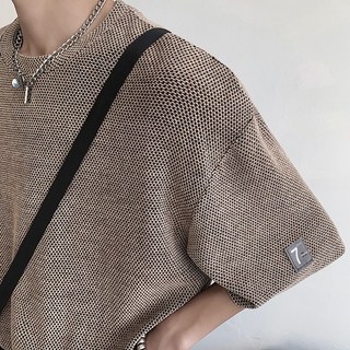 남성여름반팔티 넉넉한 반팔 텍스처 티셔츠 캐주얼 스타일 모던한 디자인 편안한 착용감 YLP