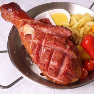 훈제 칠면조 다리 550g 1개 – 몽둥이 고기 훈제 칠면조 다리 550g 1개 – 몽둥이 고기