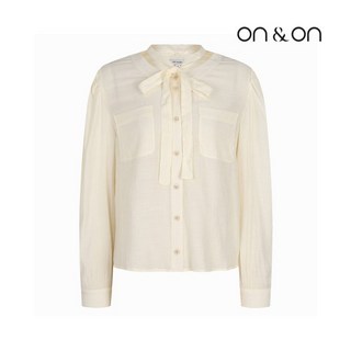 국내매장판 온앤온 타이 포인트 주름 블라우스JW2WB923 100159