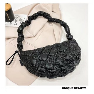 반달 모양 퀼팅백 구름 가방 숄더 크로스백