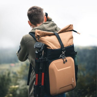 윈드폴코리아 카메라 파티션 백팩 렌즈 하드 케이스 배낭 백 DSLR백팩 미러리스카메라백팩 브라운 1개 상품 이미지