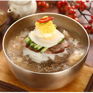 2. 야심찬 함흥냉면..