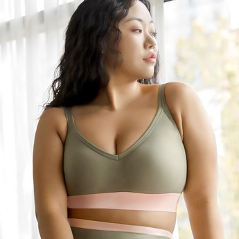 빅사이즈 여성을 위한 실용적인 브라 선택 가이드: 편안함과 기능성을 모두 잡는 7가지 추천 2 빅사이즈브라-추천-상품