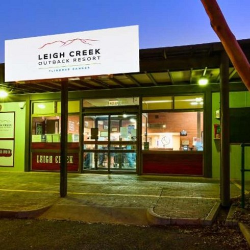 아웃백 - [리 크릭] Leigh Creek Outback Resort