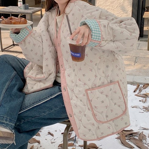 [HOT] 포인트 예쁜 따뜻한 겨울외투 플라워 체크 양면 노카라 버튼 패딩 자켓