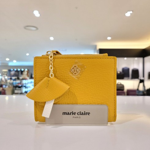 NC경산점 마리끌레르 백화점 정품 10.5*9 빠른배송 독보적인 BEST 가성비 갑 소프트한 고급 100%천연소가죽 너무예쁜 명품 반지갑