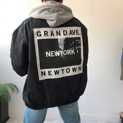 2023년 가성비 최고 과잠바 - 남자 오버핏 겨울 항공점퍼 뉴욕패치 후드패딩 (안감폴리 추가) 2 color