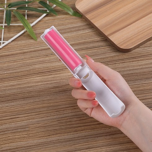 톡톡창고 휴대용 먼지 제거기 돌돌이 보풀제거기 휴대용 보풀 제거기, 핑크