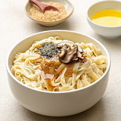 율동칼국수 들기름 칼국수 538g x3팩(6인분), 3개