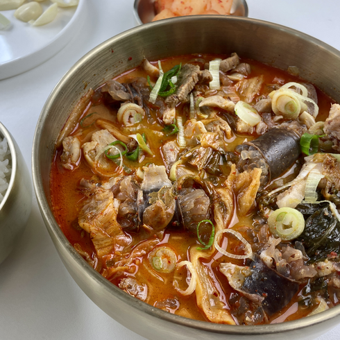 완찬 얼큰우거지순대국 업소용 배달매장용, 5개, 700g