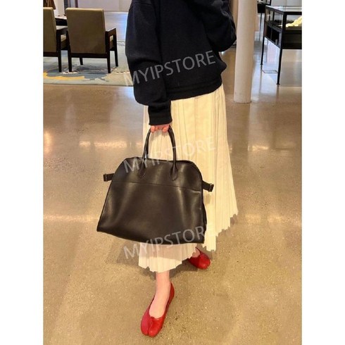 19종 더 로우 바나나 블랙 스웨이드 가죽 사이드 나일론 하프문 문