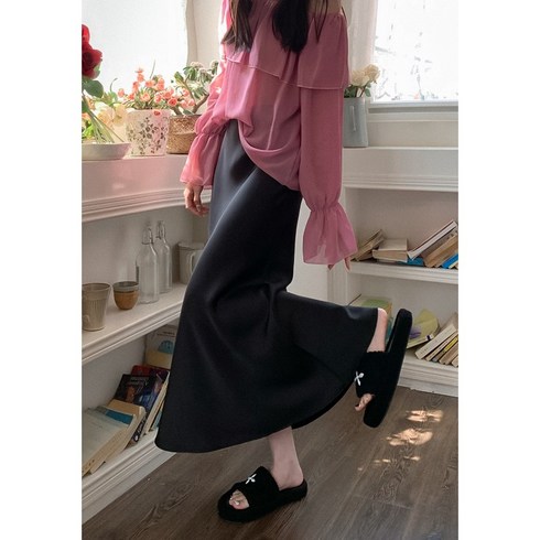 우아글로벌 허리밴딩 롱 머메이드 새틴 롱스커트