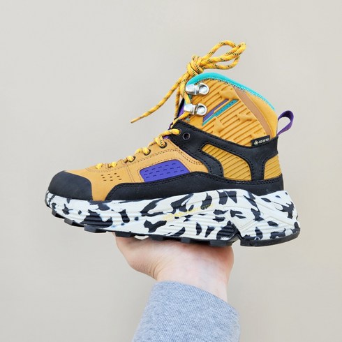 2023년 가성비 최고 코오롱트라이포드미드 - 국내매장판 코오롱 스포츠 등산화 남녀공용 하이킹화 트라이포드 미드 FE4BX22200CAM