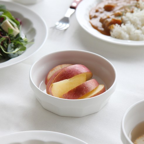 밀키화이트 도호 디마인 원형찬기로 식탁에 섬세한 아름다움을 더하세요