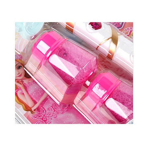 시크릿쥬쥬 체인지 자동버블 요술봉은 아이들의 호기심을 자극하는 디자인과 LED, 사운드 기능이 재미있는 놀이를 만들어줍니다.