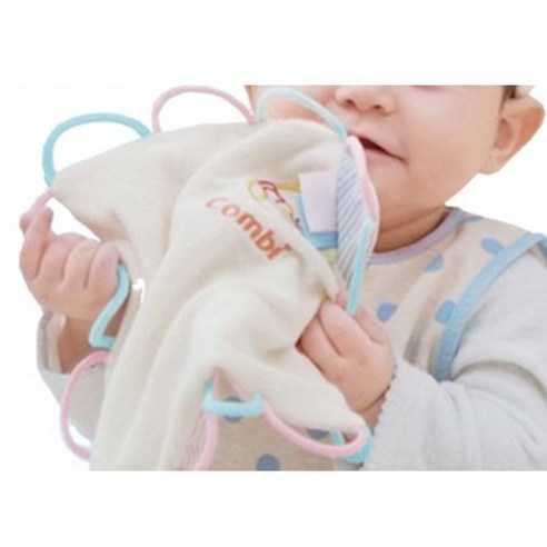 아기의 감각 발달을 위한 콤비 바스락타월 촉감놀이 헝겊 장난감