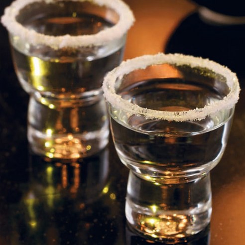 전통과 현대의 만남: 오션글라스 하이쿠 사케 소주잔