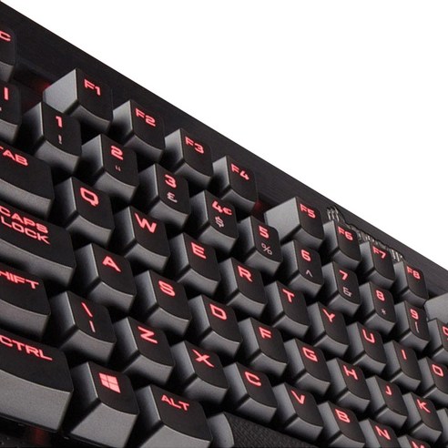 커세어 Red LED 기계식 키보드는 게이밍과 멀티미디어에 최적화되었으며, 1ms 응답속도와 탈착식 손목받침대를 특징으로 합니다.