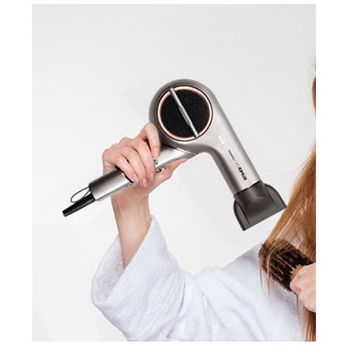 강력한 성능과 접이식 가능한 디자인을 갖춘 유닉스 헤어 드라이기