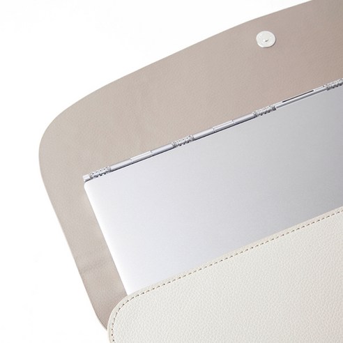 LG 그램 노트북을 안전하고 세련되게 보호하는 전용 파우치
