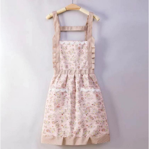 일상에 스며드는 아름다움, 꽃무늬 원피스 앞치마