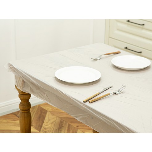 밥상 엎을 걱정은 이제 그만! 깔끔함을 책임지는 탐사 비닐 식탁보