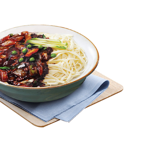 진미 춘장 오리지널로 깊고 풍부한 짜장의 맛을 완성하세요.