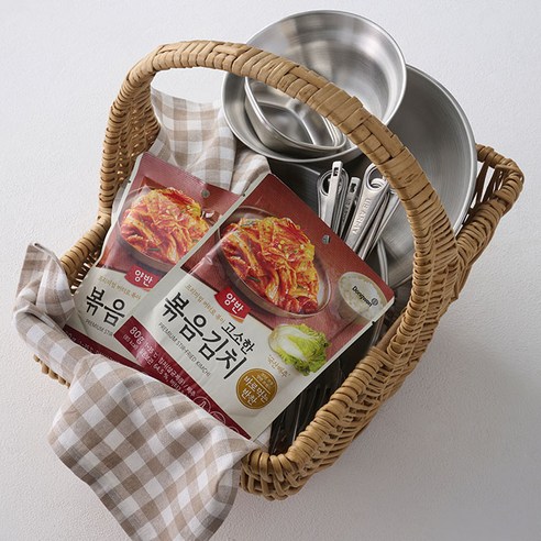 갓 지은 밥에 볶음김치 한 조각, '양반'으로 든든하게!