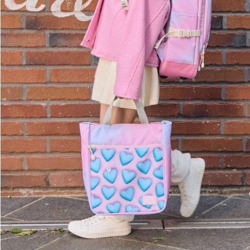 빛나는 개성과 실용성을 갖춘 초등학생 보조가방