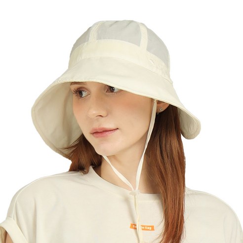 햇살 가득한 봄날, 스타일과 자외선 차단을 동시에!