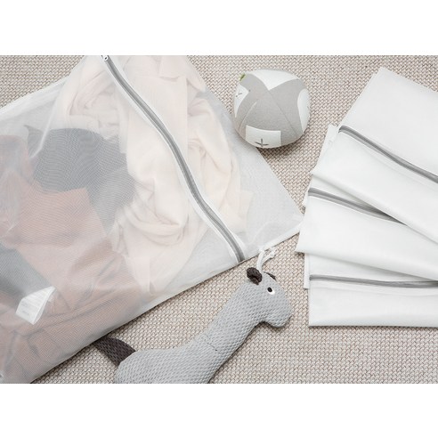 민감한 의류를 위한 필수 세탁 보호용품: 코멧 홈 안심 메쉬 사각 세탁망