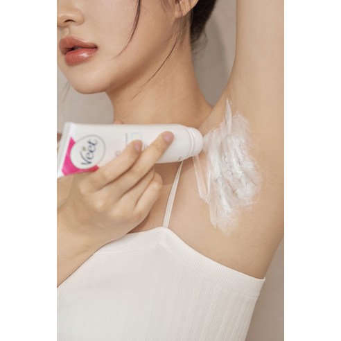 민감성 피부도 안심하고, 자극 없이 매끄러운 피부를! 비트 제모크림으로 완벽한 제모 경험을.
