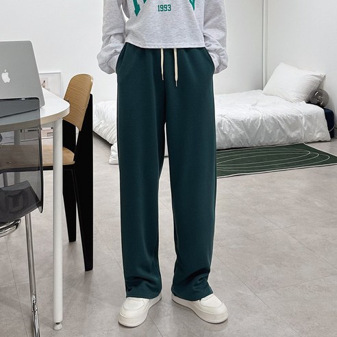 女  時尚  服裝  下裝  長褲  成年女性  成年女性  婦女  女人  淑女
