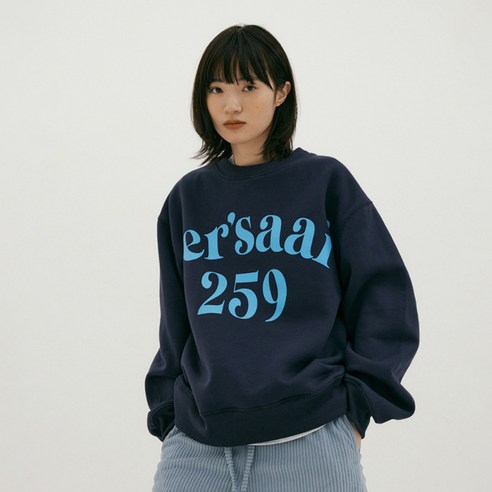 리올그 NOI OERSAAI LOGO SWEATSHIRTS
