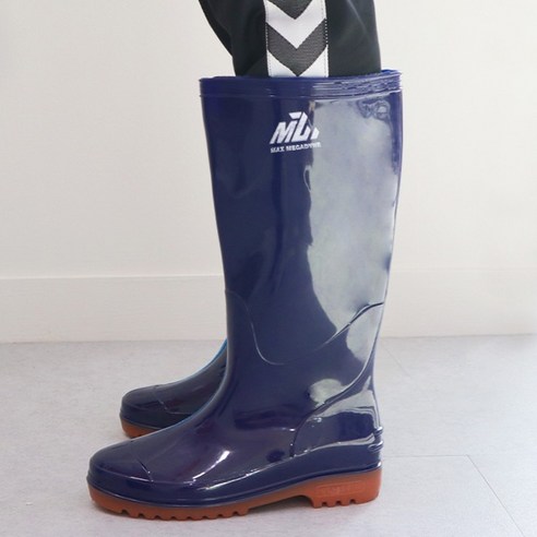 맥스메가다인 고무장화로 빗길 걱정 없이 쾌적한 하루를 시작하세요!