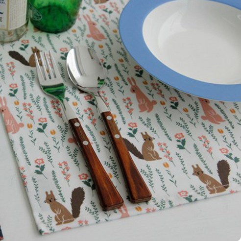 해피툴 토끼와 다람쥐 방수 식탁매트, 화이트, 40.5 x 31.5 cm