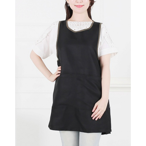 일상의 아름다움을 더하는 클린유니폼 한쪽 트임 원피스형 앞치마 블랙