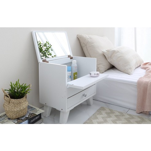 작은 공간에 최적화된 화장대