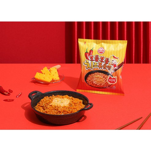 매콤함과 부드러움의 완벽한 조화, 오뚜기 보들보들 치즈볶음면 매운맛
