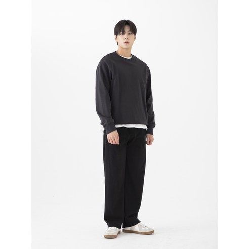 남성의 스타일과 편안함을 높여주는 캐럿 데일리 와이드핏 트레이닝 팬츠