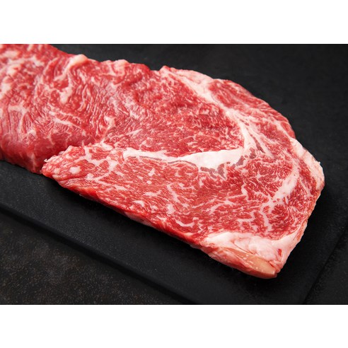 고품질 한우 등심의 맛있는 경험