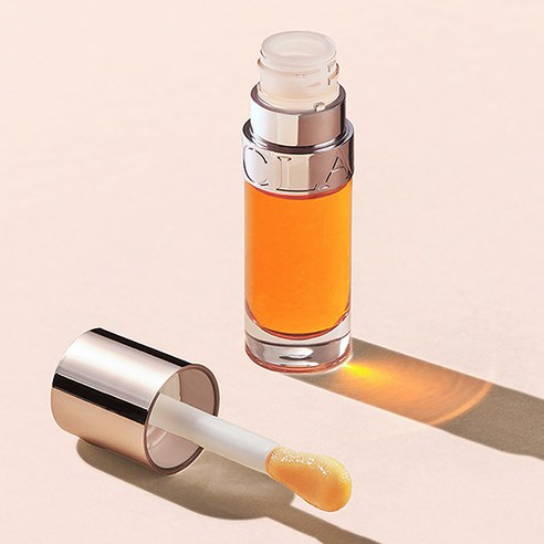 입술에 생명을 불어넣는 립 오일