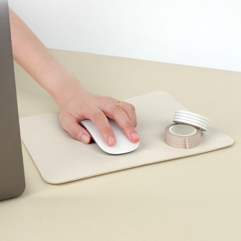 손끝에서 느껴지는 완벽한 자유, 리코즈 고감도 논슬립 가죽 마우스 패드