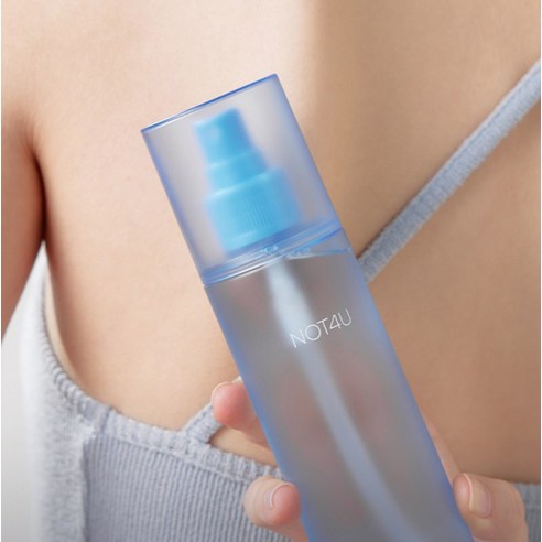 피부 고민 해결, 낫포유 클리어 바디미스트로 투명하게 빛나는 자신감을 되찾으세요.